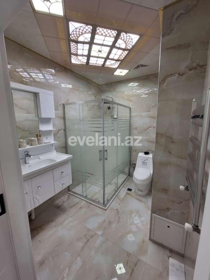 Satılır, yeni tikili, 2 otaqlı, 70 m², Binəqədi r, 8-ci mikrorayon q, Azadlıq prospekti m.