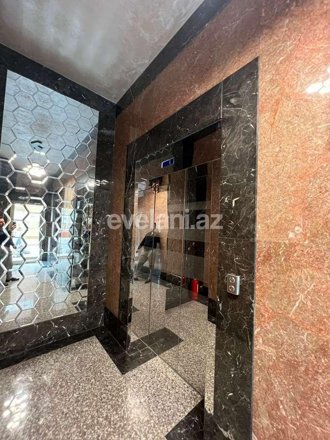 Satılır, yeni tikili, 2 otaqlı, 70 m², Binəqədi r, 8-ci mikrorayon q, Azadlıq prospekti m.