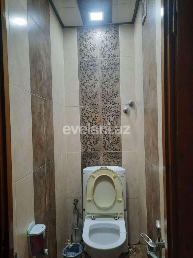 Satılır, köhnə tikili, 5 otaqlı, 125 m², Bakı, Binəqədi r, 8-ci mikrorayon q.