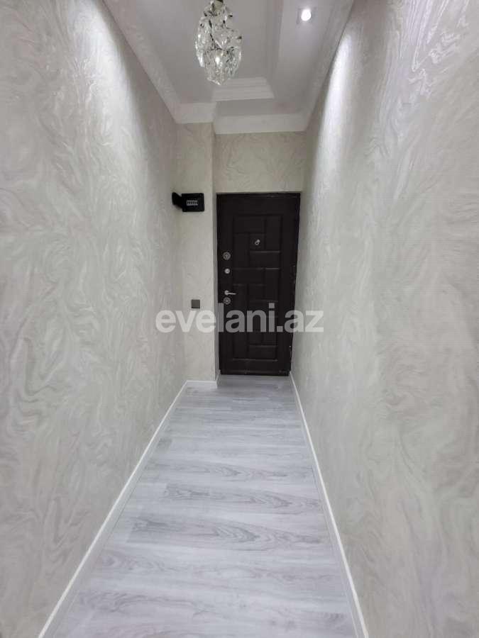 Satılır, köhnə tikili, 2 otaqlı, 47 m², Bakı, Binəqədi r, 8-ci mikrorayon q, Azadlıq prospekti m.