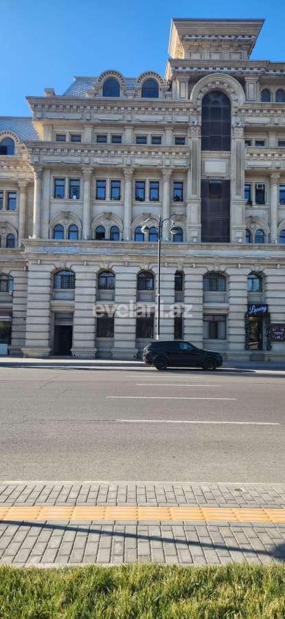 Satılır, köhnə tikili, 3 otaqlı, 80 m², Bakı, Nəsimi r.