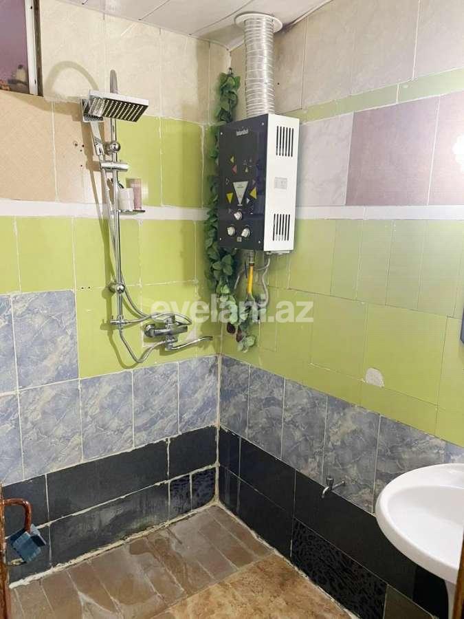 Satılır, köhnə tikili, 2 otaqlı, 40 m², Bakı, Binəqədi r, 7-ci mikrorayon q, Dərnəgül m.
