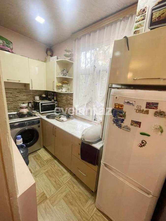 Satılır, köhnə tikili, 2 otaqlı, 40 m², Bakı, Binəqədi r, 7-ci mikrorayon q, Dərnəgül m.