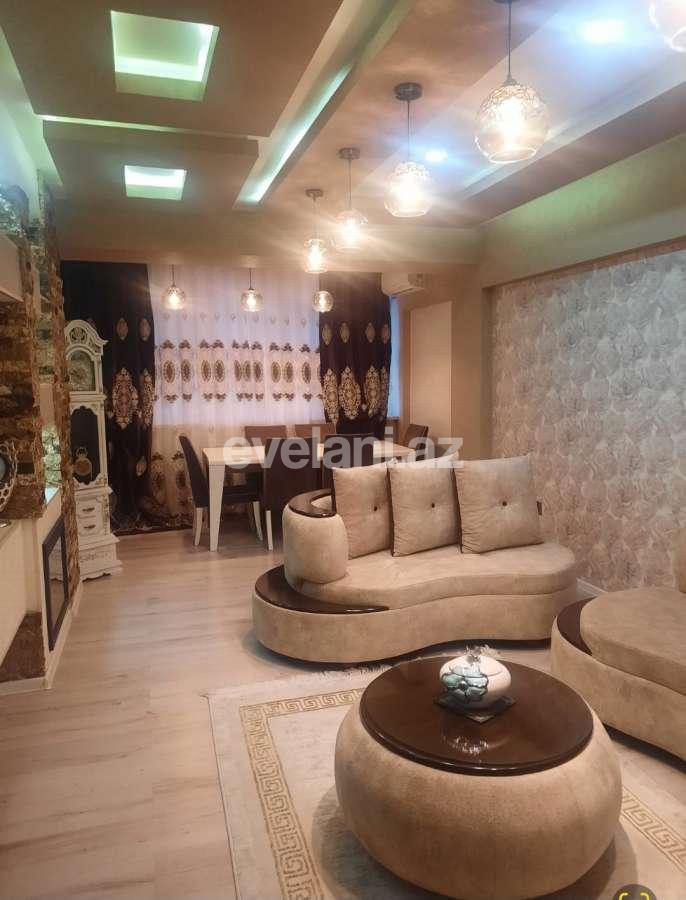 Satılır, köhnə tikili, 2 otaqlı, 69.99 m², Bakı, Yasamal r, Elmlər Akademiyası m.