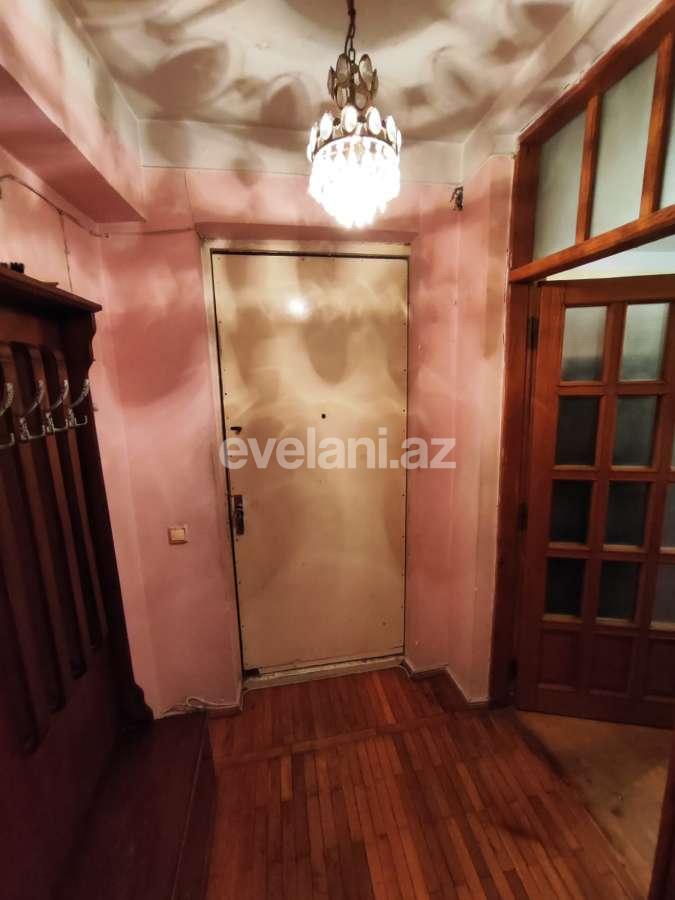 Satılır, köhnə tikili, 2 otaqlı, 60 m², Bakı, Yasamal r, Elmlər Akademiyası m.