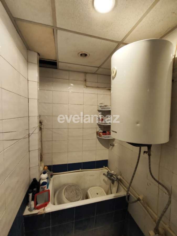 Satılır, köhnə tikili, 2 otaqlı, 60 m², Bakı, Yasamal r, Elmlər Akademiyası m.