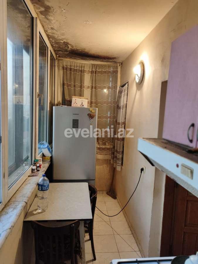 Satılır, köhnə tikili, 2 otaqlı, 60 m², Bakı, Yasamal r, Elmlər Akademiyası m.