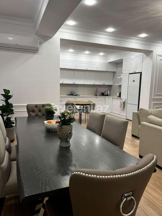 Kirayə verilir, yeni tikili, 3 otaqlı, 129.99 m², Bakı, Səbail r, Badamdar q, İçəri Şəhər m.