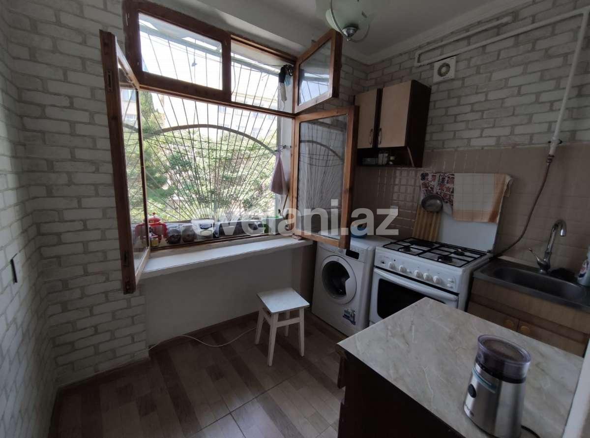 Satılır, köhnə tikili, 2 otaqlı, 47 m², Bakı, Yasamal r, Nizami m.