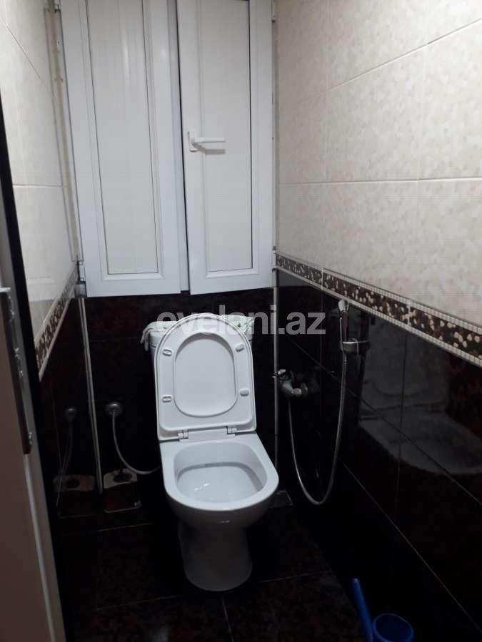 Satılır, köhnə tikili, 3 otaqlı, 70 m², Bakı, Nizami r, Xalqlar Dostluğu m.