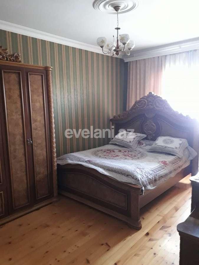 Satılır, köhnə tikili, 3 otaqlı, 70 m², Bakı, Nizami r, Xalqlar Dostluğu m.