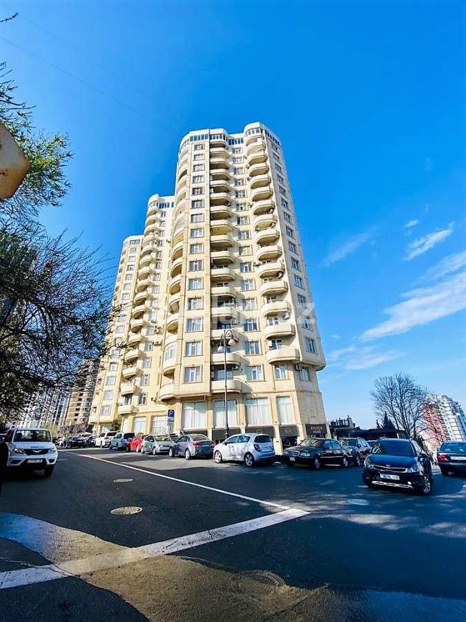 Sale, new building, 6 room, 384 m², Baku, Yasamal r, Yeni Yasamal d, Elmlar Akademiyası m.