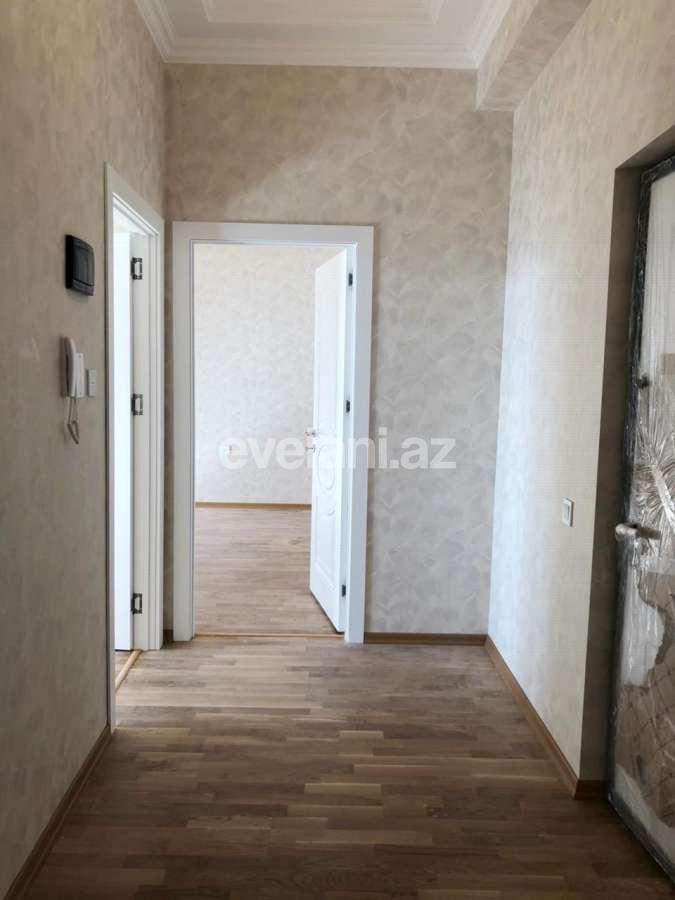 Satılır, yeni tikili, 2 otaqlı, 70 m², Bakı, Nizami r, Qara Qarayev m.