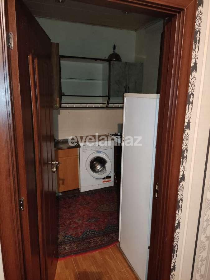 Satılır, köhnə tikili, 45 otaqlı, 45 m², Bakı, Nəsimi r, 3-cü mikrorayon q, Memar Əcəmi m.