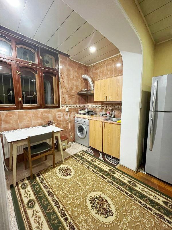 Satılır, köhnə tikili, 3 otaqlı, 90 m², Bakı, Xətai r, Əhmədli q, Əhmədli m.