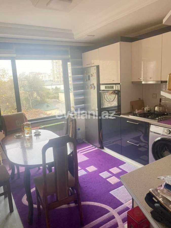 Продаётся, вторичка, 3-комнаты, 90 m², Баку, Бинагадинский r, 8-й микрорайон p.