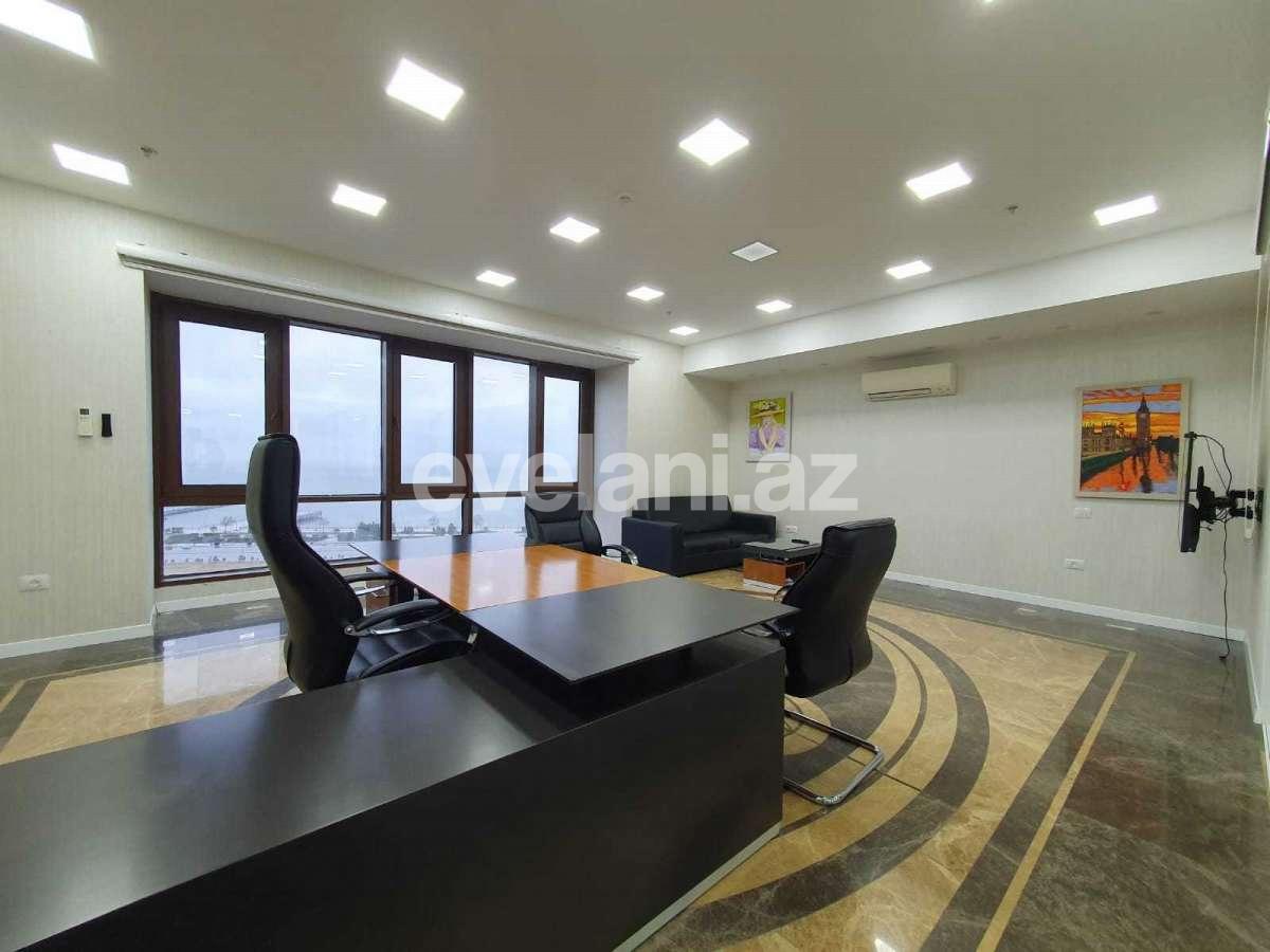 Kirayə verilir, ofis, 2 otaqlı, 92 m², Bakı, Xətai r.