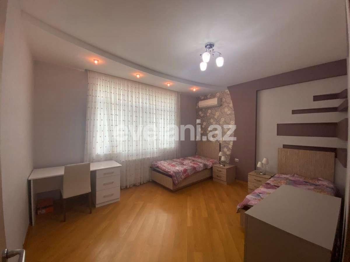 Satılır, yeni tikili, 4 otaqlı, 190 m², Bakı, Yasamal r, Elmlər Akademiyası m.