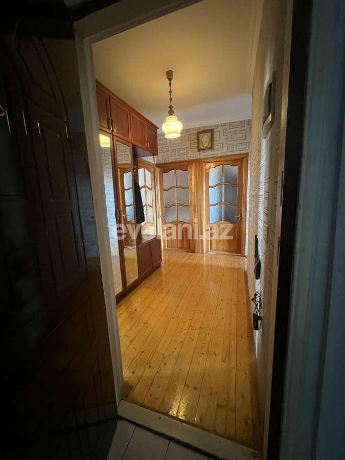 Satılır, köhnə tikili, 4 otaqlı, 100 m², Bakı, Yasamal r, Yeni Yasamal q, İnşaatçılar m.