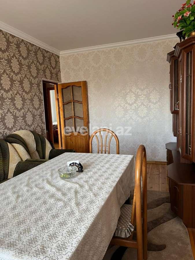 Satılır, köhnə tikili, 4 otaqlı, 100 m², Bakı, Yasamal r, Yeni Yasamal q, İnşaatçılar m.