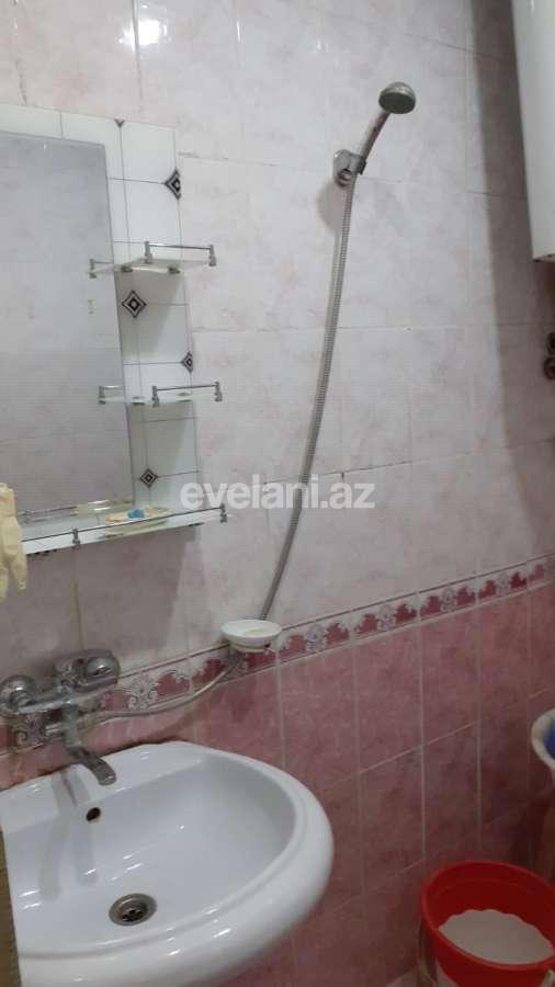 Kirayə verilir, köhnə tikili, 3 otaqlı, 74 m², Bakı, Binəqədi r, 7-ci mikrorayon q, Azadlıq prospekti m.