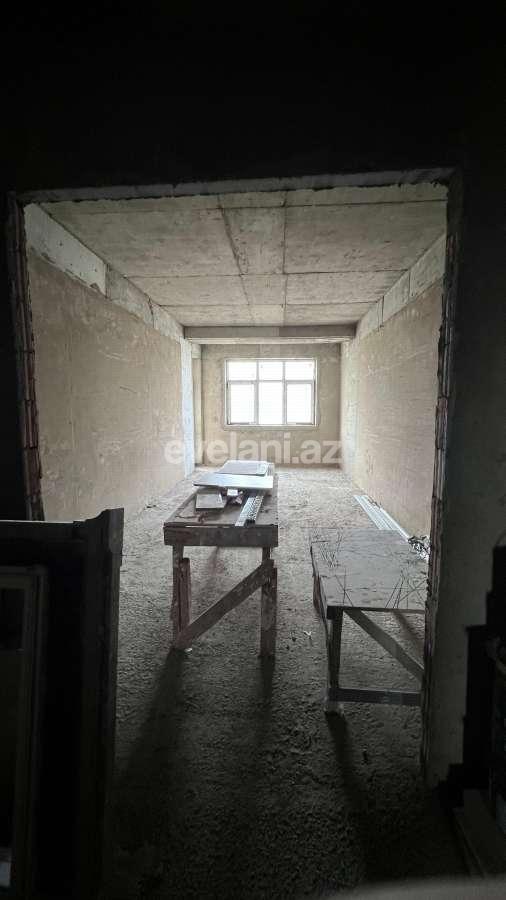 Satılır, yeni tikili, 4 otaqlı, 185 m², Bakı, Yasamal r, Elmlər Akademiyası m.