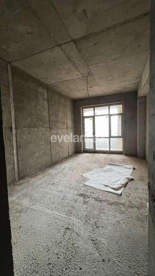 Satılır, yeni tikili, 4 otaqlı, 185 m², Bakı, Yasamal r, Elmlər Akademiyası m.