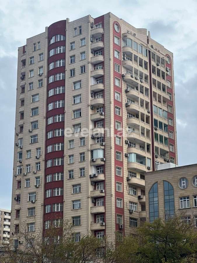 Satılır, yeni tikili, 4 otaqlı, 185 m², Bakı, Yasamal r, Elmlər Akademiyası m.