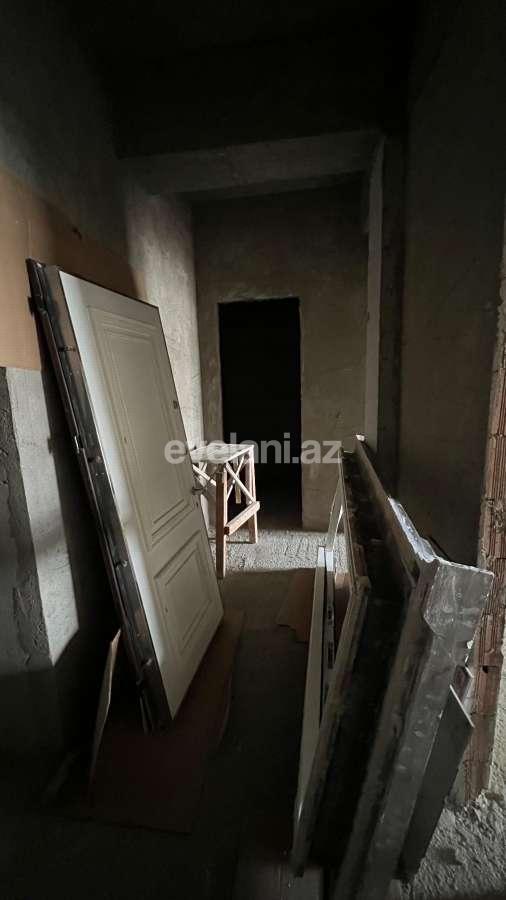 Satılır, yeni tikili, 4 otaqlı, 185 m², Bakı, Yasamal r, Elmlər Akademiyası m.