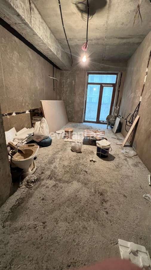 Satılır, yeni tikili, 4 otaqlı, 162 m², Bakı, Yasamal r, Elmlər Akademiyası m.