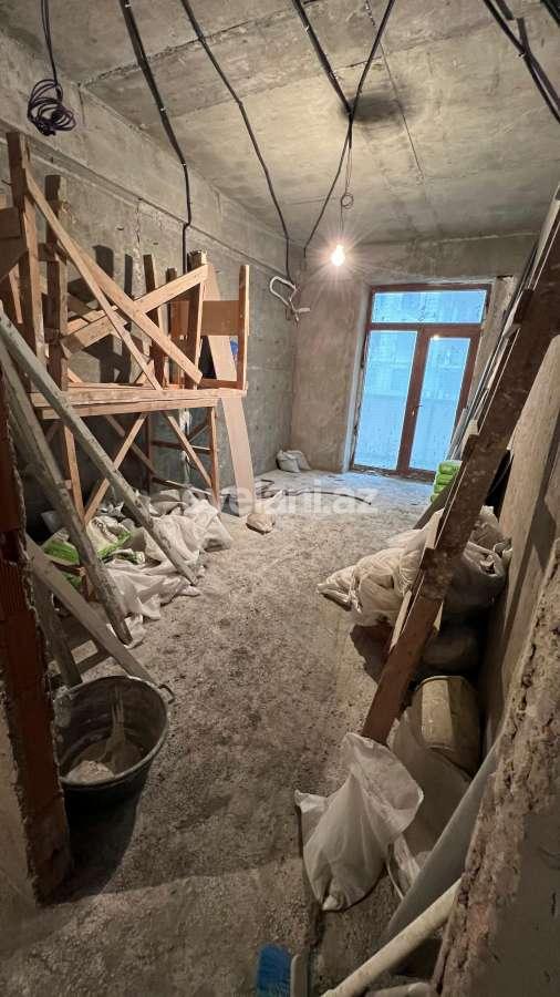 Satılır, yeni tikili, 4 otaqlı, 162 m², Bakı, Yasamal r, Elmlər Akademiyası m.