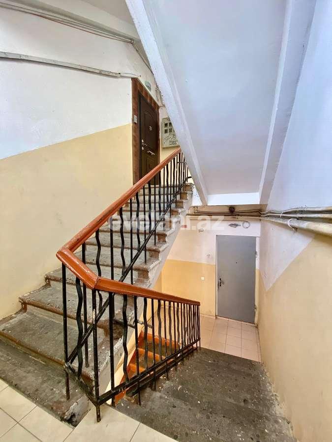 Satılır, köhnə tikili, 3 otaqlı, 75 m², Bakı, Yasamal r, Elmlər Akademiyası m.