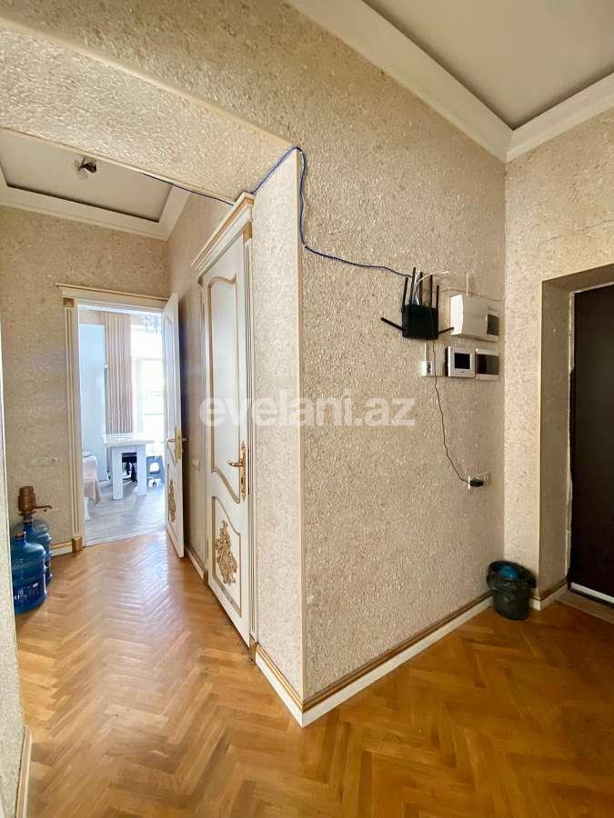 Satılır, köhnə tikili, 3 otaqlı, 75 m², Bakı, Yasamal r, Elmlər Akademiyası m.
