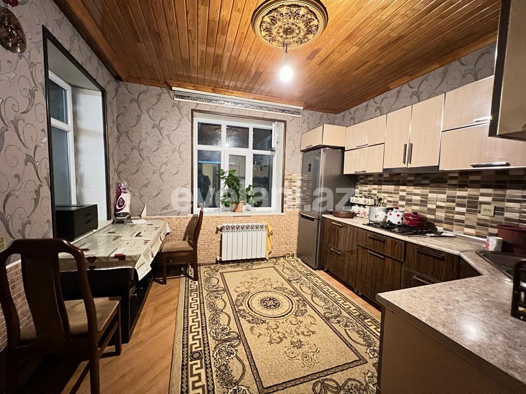 Satılır, həyət evi / bağ, 10 otaqlı, 296 m², Bakı, Xəzər r, Binə q.
