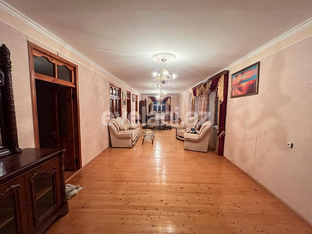 Satılır, həyət evi / bağ, 10 otaqlı, 296 m², Bakı, Xəzər r, Binə q.
