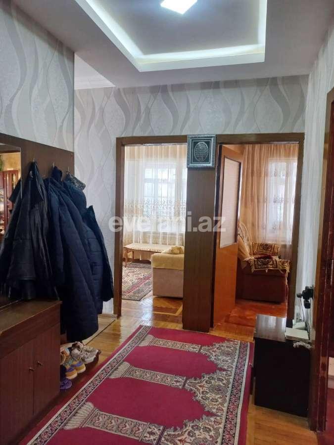 Продаётся, вторичка, 4-комнаты, 105 m², Баку, Бинагадинский r, 8-й микрорайон p.