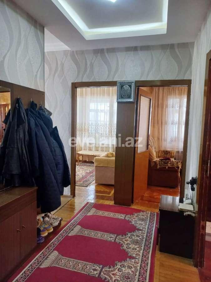 Продаётся, вторичка, 4-комнаты, 105 m², Баку, Бинагадинский r, 8-й микрорайон p.