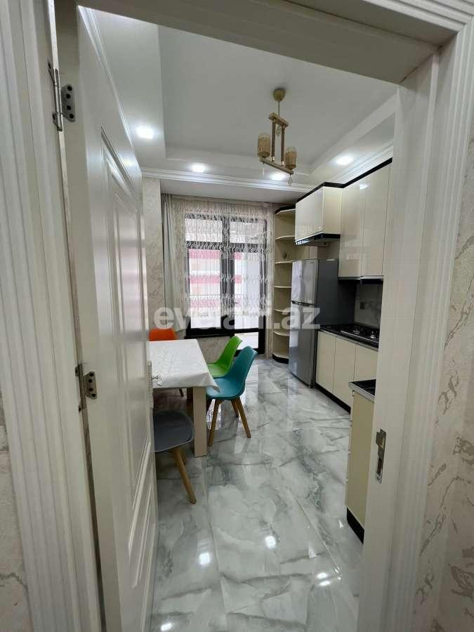 Kirayə verilir, yeni tikili, 2 otaqlı, 60 m², Bakı, Nəsimi r, 5-ci mikrorayon q, Memar Əcəmi m.