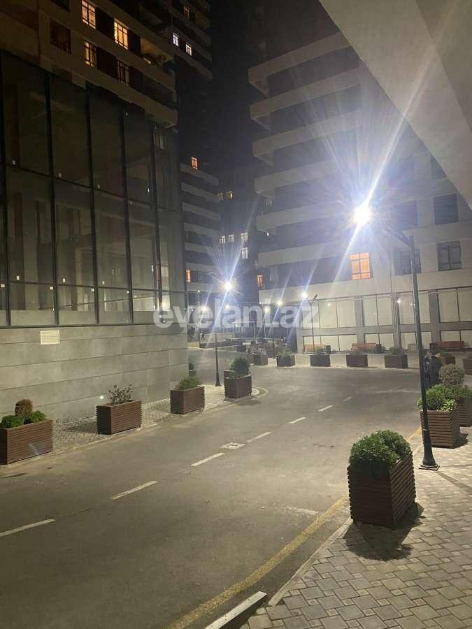 Kirayə verilir, yeni tikili, 2 otaqlı, 60 m², Bakı, Nəsimi r, 5-ci mikrorayon q, Memar Əcəmi m.