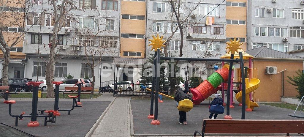 Satılır, köhnə tikili, 2 otaqlı, 50 m², Bakı, Nərimanov r, Gənclik m.