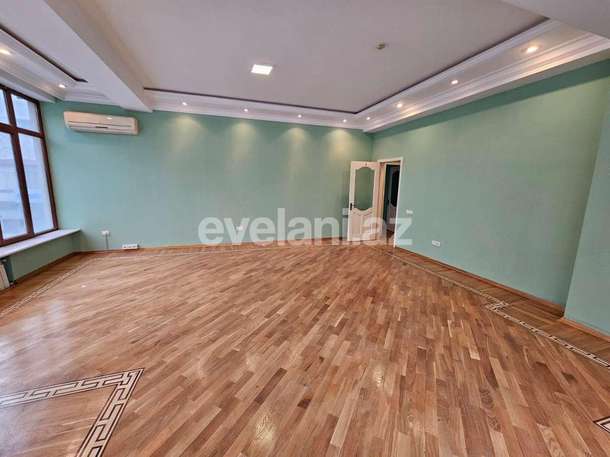 Сдаётся, офис, 5-комнаты, 210 m², Баку, Хатаинский r, Шах Исмаил Хатаи m.