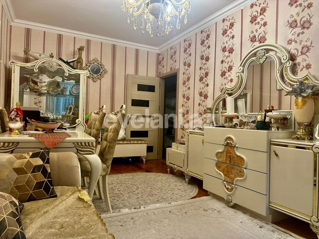 Satılır, köhnə tikili, 3 otaqlı, 90 m², Bakı, Xətai r.