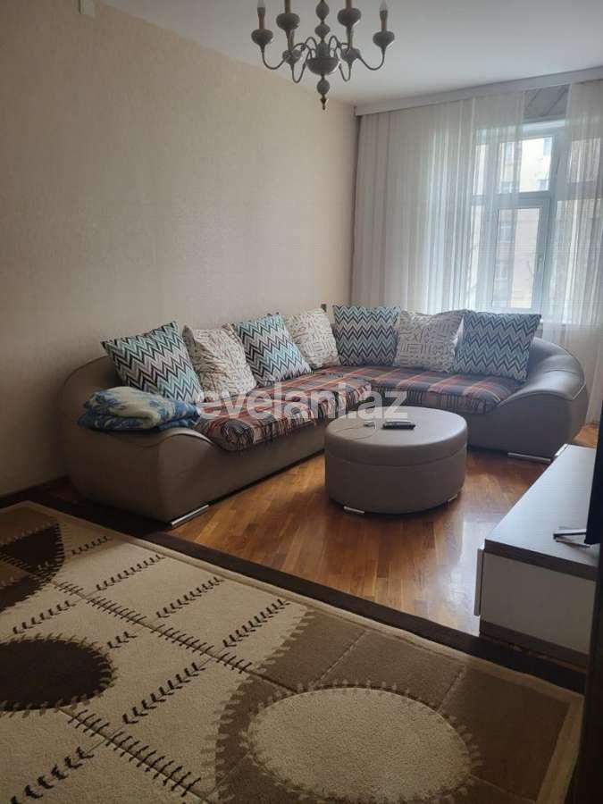 Satılır, köhnə tikili, 2 otaqlı, 83 m², Bakı, Xətai r.