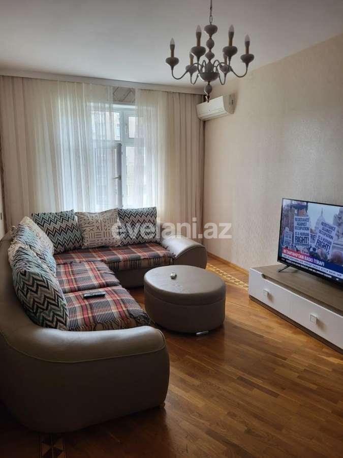 Satılır, köhnə tikili, 2 otaqlı, 83 m², Bakı, Xətai r.