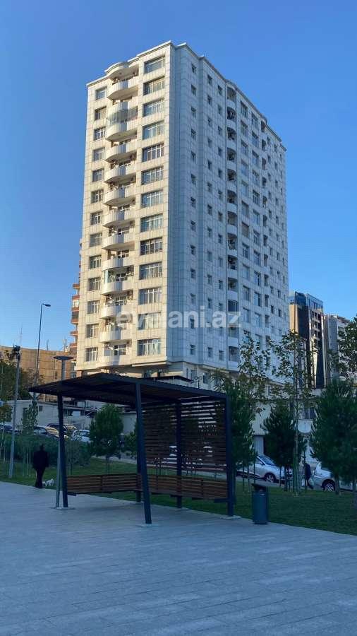 Satılır, yeni tikili, 4 otaqlı, 181 m², Bakı, Yasamal r, İnşaatçılar m.