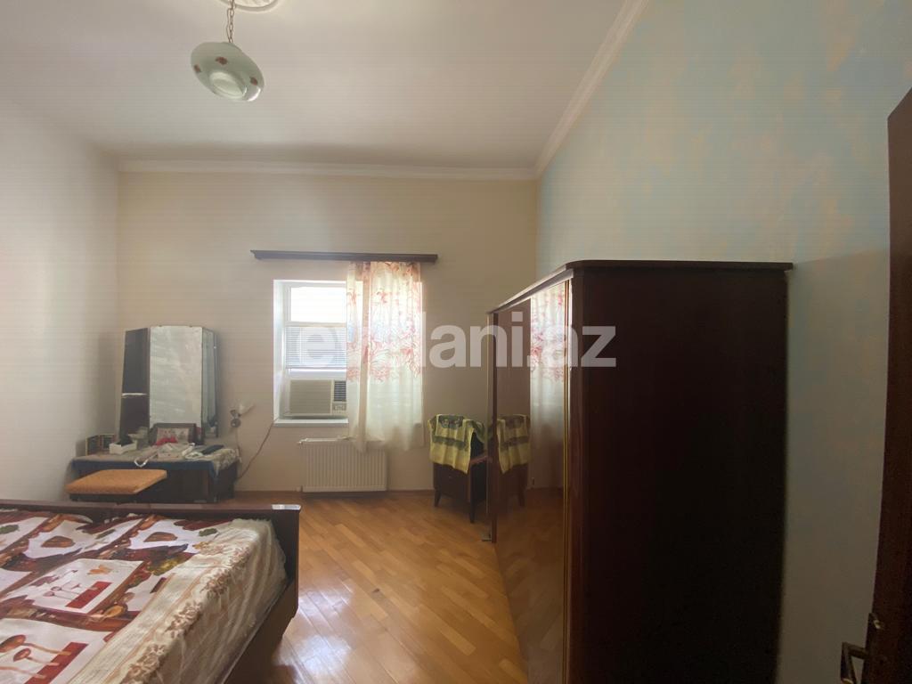 Satılır, yeni tikili, 4 otaqlı, 181 m², Bakı, Yasamal r, İnşaatçılar m.