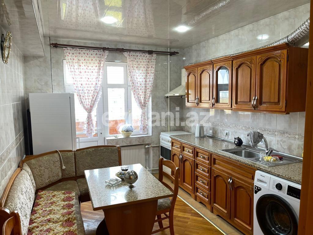 Kirayə verilir, köhnə tikili, 2 otaqlı, 90 m², Bakı, Yasamal r, Elmlər Akademiyası m.