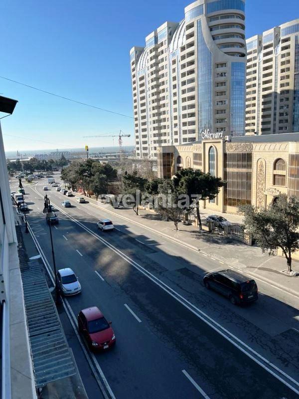 Satılır, köhnə tikili, 3 otaqlı, 75 m², Bakı, Xətai r, Əhmədli q, Həzi Aslanov m.