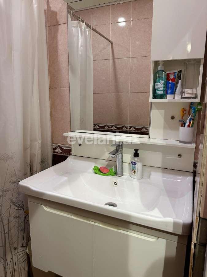 Satılır, köhnə tikili, 2 otaqlı, 60 m², Bakı, Suraxanı r, Günəşli q, Xalqlar Dostluğu m.