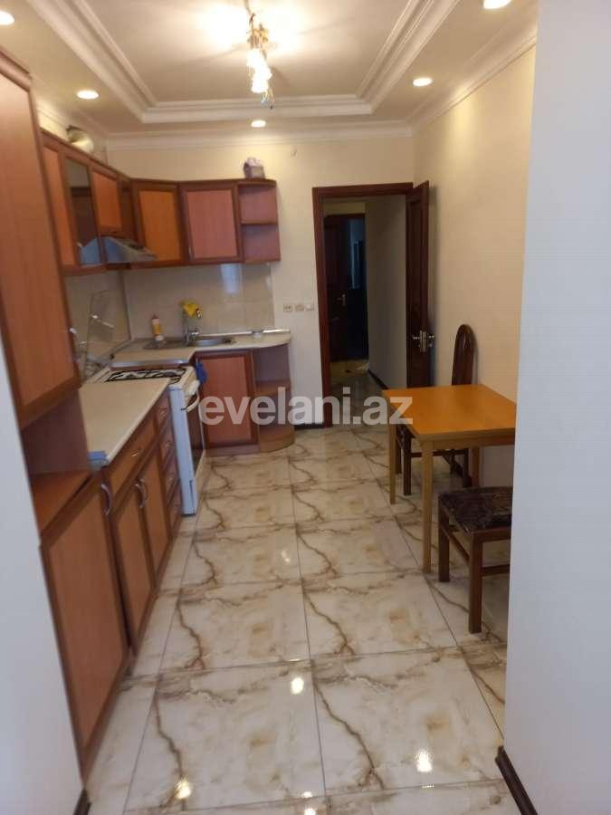 Kirayə verilir, köhnə tikili, 3 otaqlı, 70 m², Bakı, Yasamal r, Elmlər Akademiyası m.